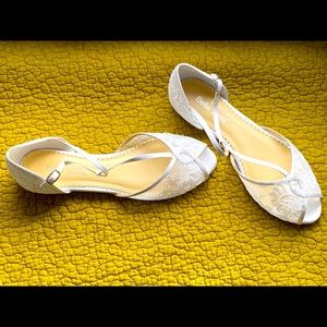 BHLDN Bella Belle Maisie Embroidered T-Strap Flats